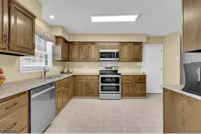 1 Partridge Ct, Allamuchy Township, NJ 07840 - Photo 4