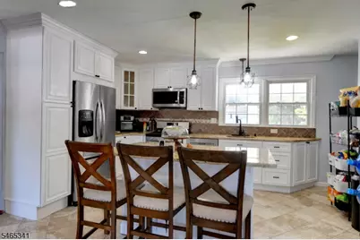 5 Dari Ct, Lincoln Park, NJ 07035 - Photo 10