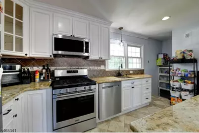 5 Dari Ct, Lincoln Park, NJ 07035 - Photo 12
