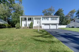 5 Dari Ct, Lincoln Park, NJ 07035 - Photo 1