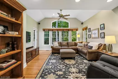 36 Rockwood Rd, Florham Park, NJ 07932 - Photo 8