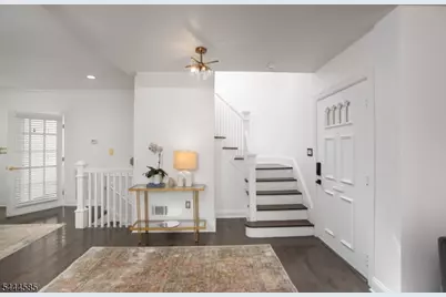 8 Franklin Pl, Montclair Twp., NJ 07042 - Photo 4