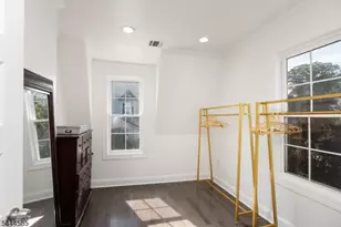 8 Franklin Pl, Montclair Twp., NJ 07042 - Photo 16