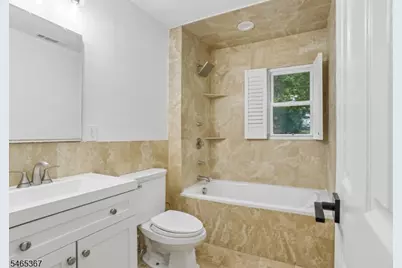 38 Billingsley Dr, Livingston, NJ 07039 - Photo 30