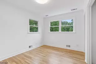 38 Billingsley Dr, Livingston, NJ 07039 - Photo 48