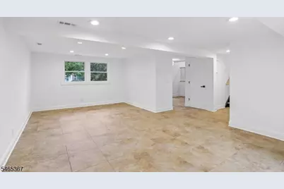 38 Billingsley Dr, Livingston, NJ 07039 - Photo 24