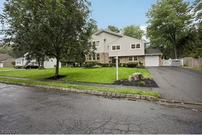 38 Billingsley Dr, Livingston, NJ 07039 - Photo 8