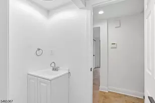 38 Billingsley Dr, Livingston, NJ 07039 - Photo 22