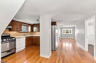 297 Lakeview Ave, Clifton, NJ 07011 - Photo 2