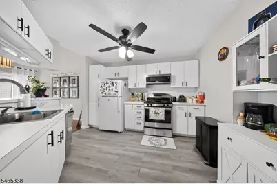732 Edpas Rd, New Brunswick, NJ 08901 - Photo 22