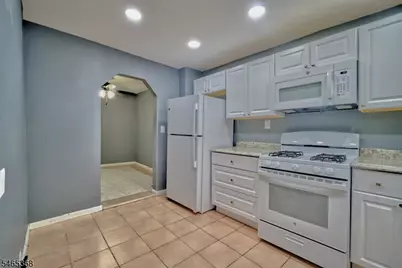 47 Court St #2, Flemington, NJ 08822 - Photo 6