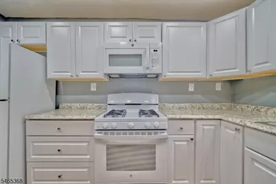 47 Court St #2, Flemington, NJ 08822 - Photo 8