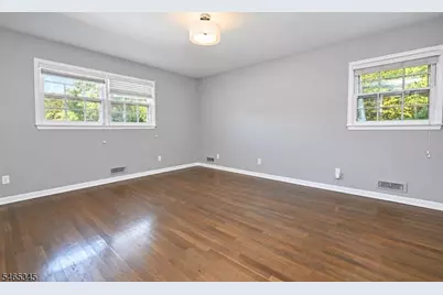 22 Mountainside Dr, Morris Township, NJ 07960 - Photo 12