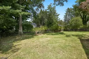 65 Springbrook Rd, Livingston, NJ 07039 - Photo 26