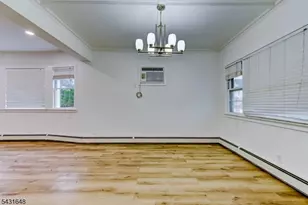 40 Grove St, Elmwood Park, NJ 07407 - Photo 10
