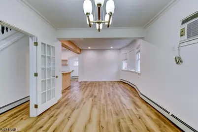 40 Grove St, Elmwood Park, NJ 07407 - Photo 14