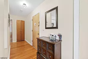 565 Grove St, Clifton, NJ 07013 - Photo 2