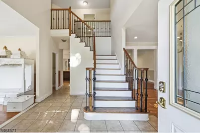 24 Taylor Ct, Parsippany, NJ 07054 - Photo 4