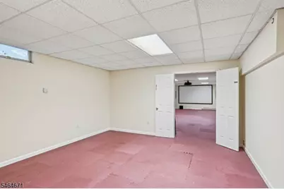 24 Taylor Ct, Parsippany, NJ 07054 - Photo 34