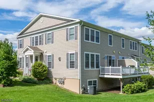 3 Addie Pl, Morris Township, NJ 07960 - Photo 2