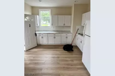 127 Main St #2, Andover, NJ 07821 - Photo 4