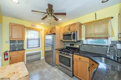 126 Hillman Dr, Elmwood Park, NJ 07407 - Photo 4