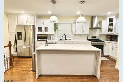 37 Miele Pl, Summit, NJ 07901 - Photo 2