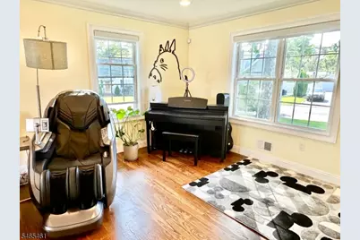 37 Miele Pl, Summit, NJ 07901 - Photo 6