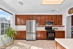 2 Clearbrook Ln, Raritan Township, NJ 08822 - Photo 8