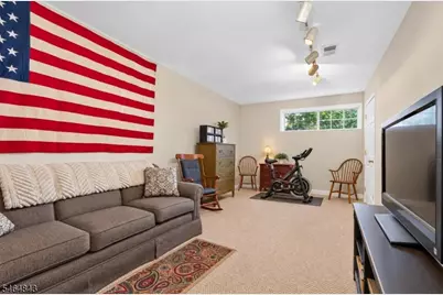2 Clearbrook Ln, Raritan Township, NJ 08822 - Photo 20