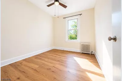 31 Blakely Pl, Garfield, NJ 07026 - Photo 12