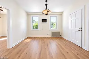 31 Blakely Pl, Garfield, NJ 07026 - Photo 6