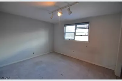 20 Long Hill Dr, Clifton, NJ 07013 - Photo 24