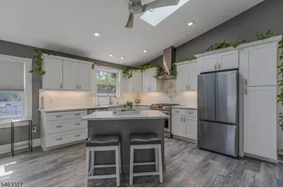 12 Essex Ave, Bernardsville, NJ 07924 - Photo 18