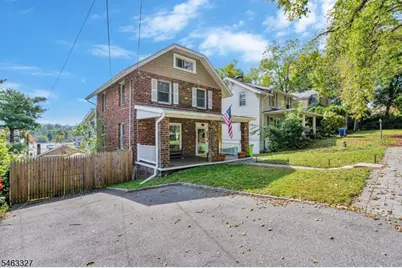 12 Essex Ave, Bernardsville, NJ 07924 - Photo 2