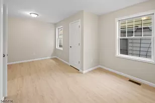 26 N Burnett St, East Orange, NJ 07017 - Photo 10