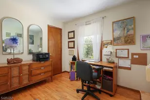 1 Longfellow Ln, Clark Township, NJ 07066 - Photo 26