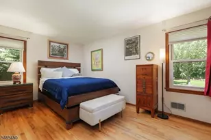 1 Longfellow Ln, Clark Township, NJ 07066 - Photo 20