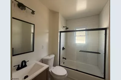 16 Lexington Ave #2L, Montclair, NJ 07042 - Photo 12