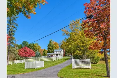 4 Hardwick Rd, Hardwick Township, NJ 07825 - Photo 4