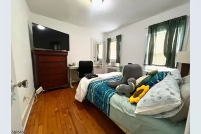 35 Elmwood Ave, Montclair, NJ 07042 - Photo 6