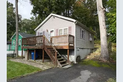 6 Jefferson Trl, Hopatcong, NJ 07843 - Photo 2