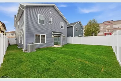 807 Dennis Pl, Linden, NJ 07036 - Photo 36