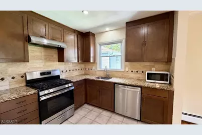 10 Acme Pl, Hillside, NJ 07205 - Photo 6