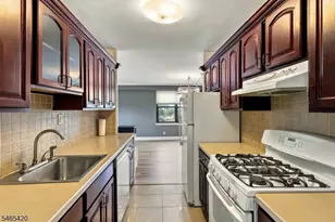 285 Aycrigg Ave, Passaic, NJ 07055 - Photo 10