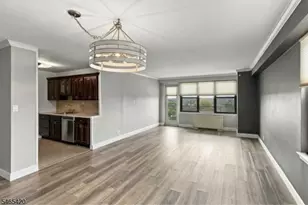 285 Aycrigg Ave, Passaic, NJ 07055 - Photo 12
