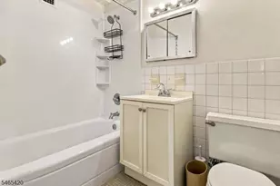 285 Aycrigg Ave, Passaic, NJ 07055 - Photo 18