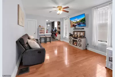 240 N 19th St, East Orange, NJ 07017 - Photo 4