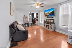 240 N 19th St, East Orange, NJ 07017 - Photo 4