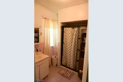 131 N 19th St, East Orange, NJ 07017 - Photo 26